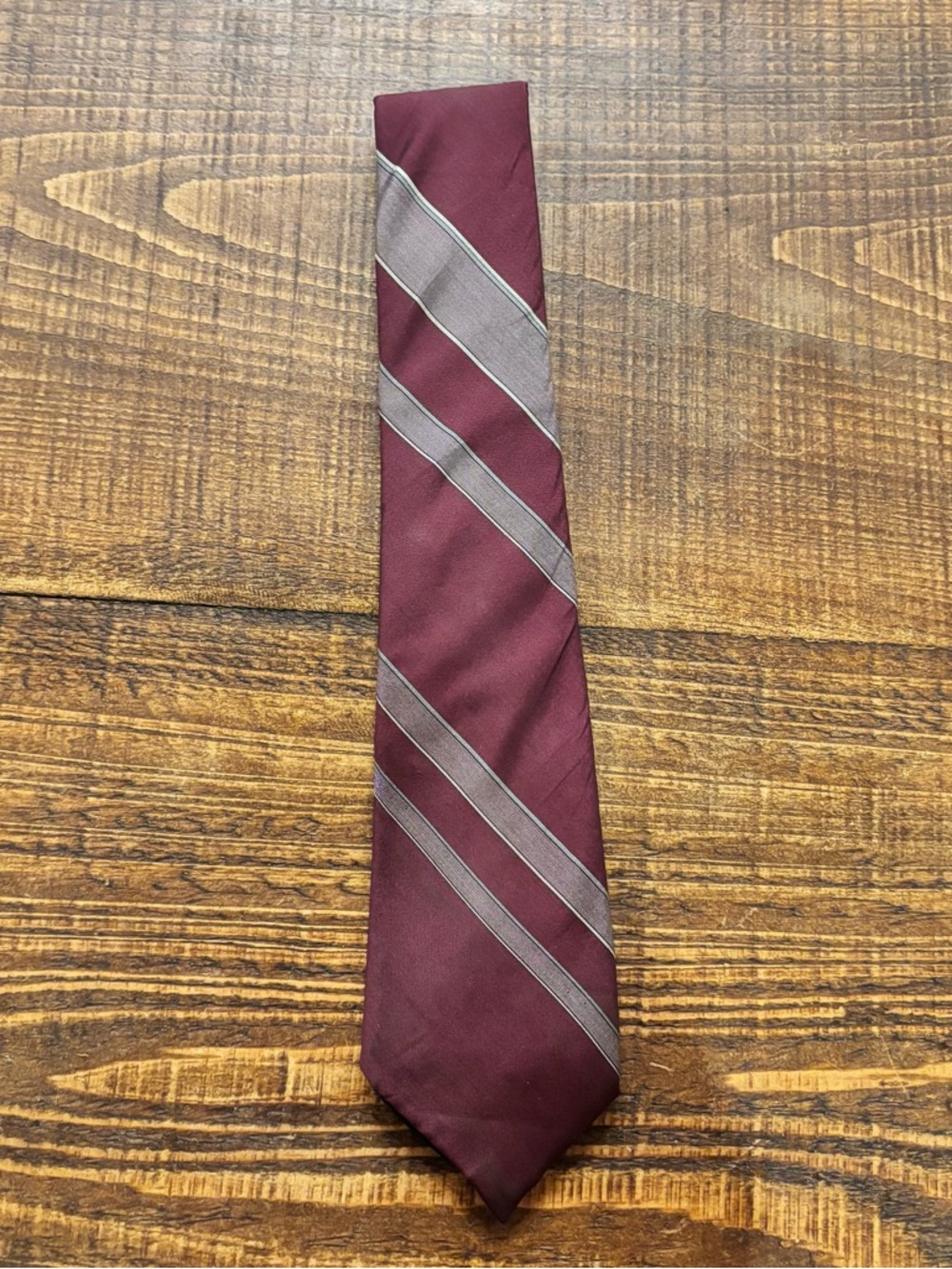 Vintage Oscar De La Renta Mens Tie Embroidered Name Logo in Burgundy & Silver